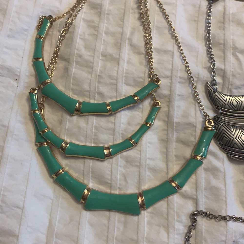 Necklaces - Picture 2 of 9